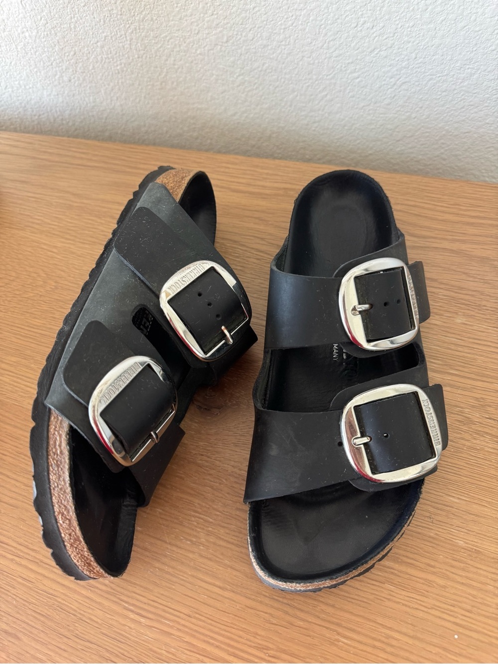 BIRKENSTOCK ARIZONA BIG BUCKLE SIZE 41 - Picture 2 of 9